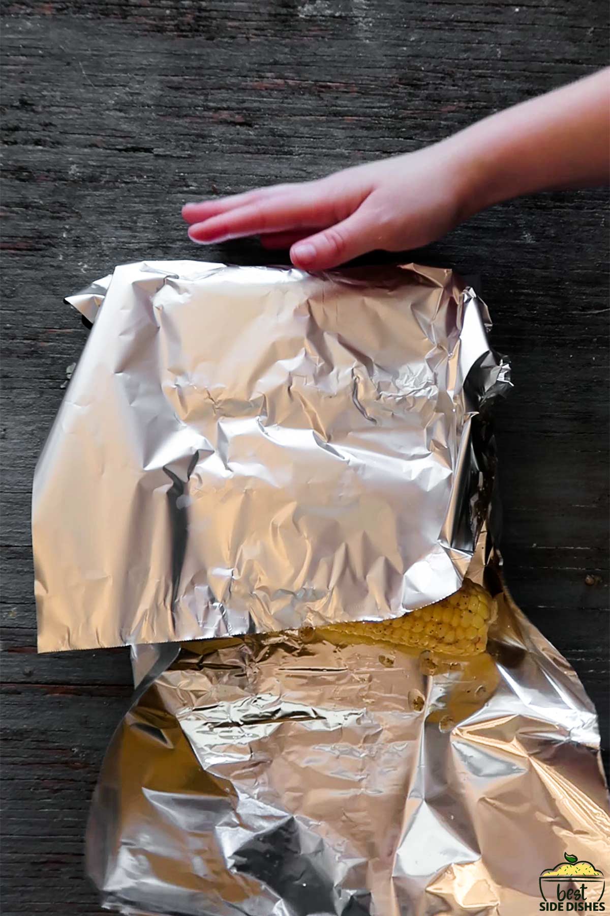 wrapping corn cobs in foil