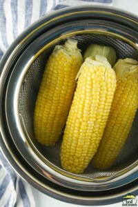 Four corn on the cob in Instant Pot